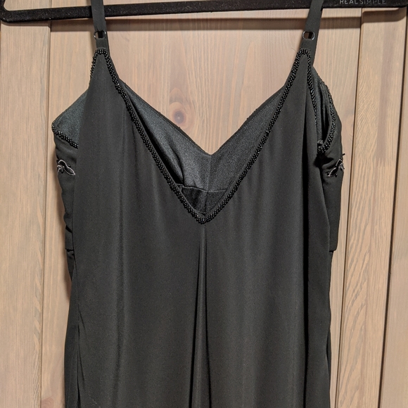 Black Sequined and Beaded Dress size 8 - Picture 4 of 15